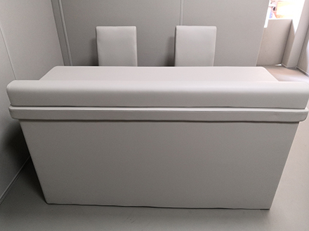 紀委防撞軟包談話室防撞軟包防撞桌椅